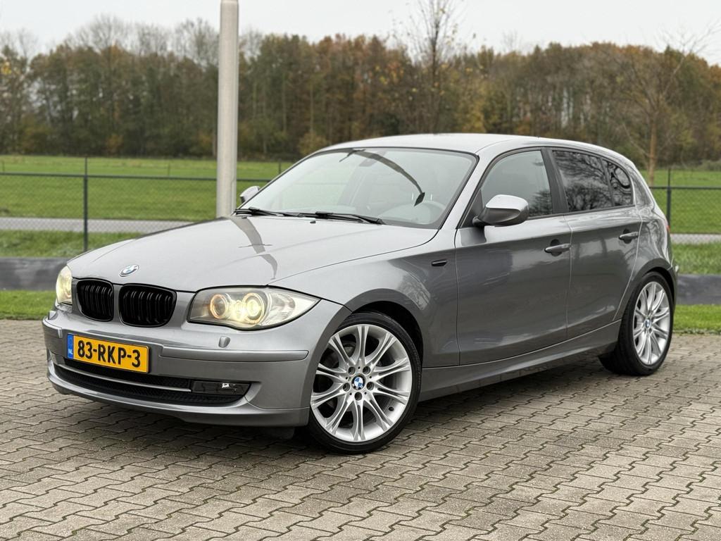 BMW 1-serie 116i EffDyn. Ed. Business Line Ultimate Edition, 1-Serie, Euro 5, Zwart, 4 cilinders