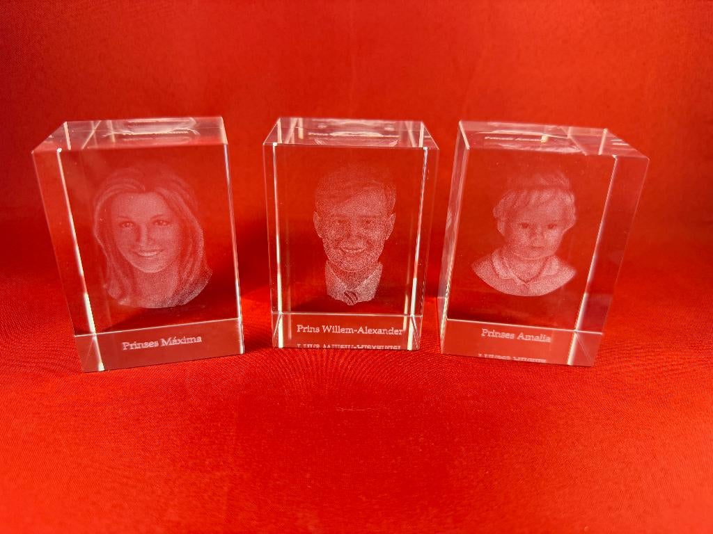 Hologram beeldjes van het koningshuis - set van 3, Verzamelen, Koninklijk Huis en Royalty, Zo goed als nieuw, Overige typen, Nederland