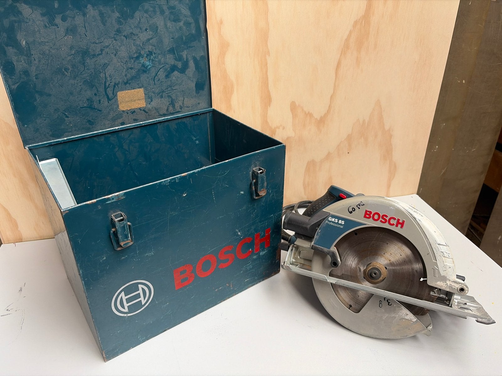 Bosch GKS 85 Cirkelzaag met koffer - Krachtig en Betrouwbaar, Ophalen, Gebruikt, Cirkelzaag, 70 mm of meer