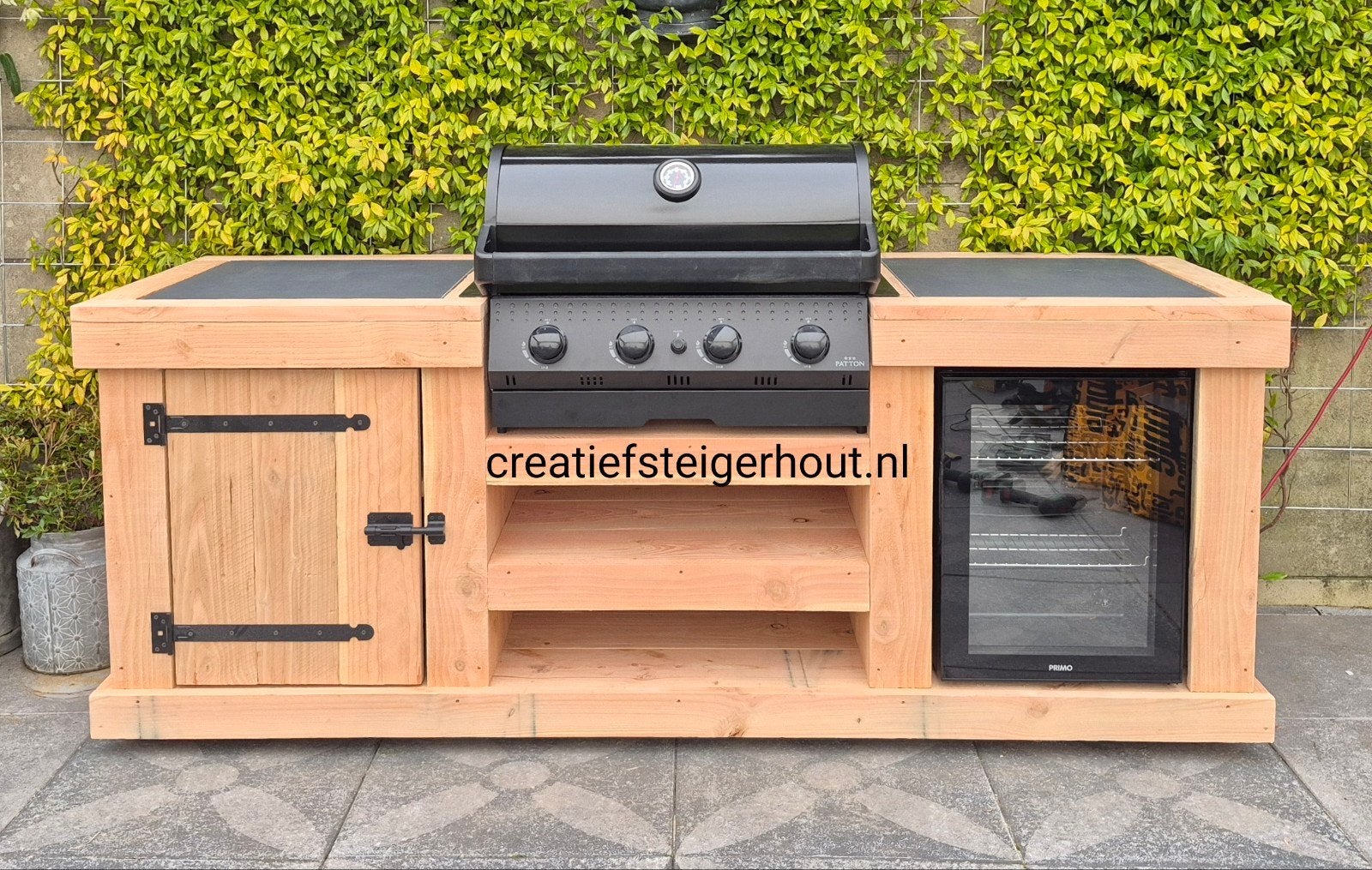 Douglas houten buitenkeuken met deur voor gasbbq en koelkast, Verzenden, Nieuw