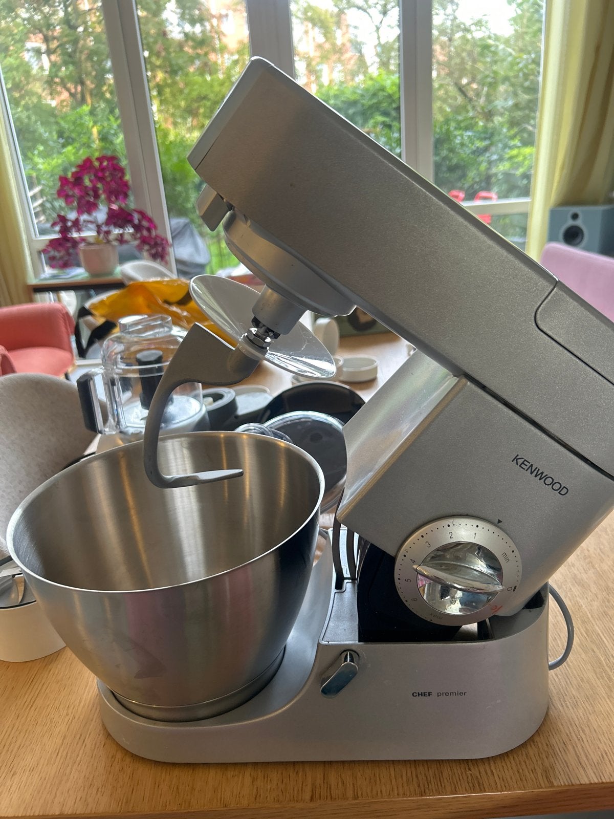 Kenwood Chef Premier Keukenmachine met accessoires, Ophalen, 4 liter of meer, Gebruikt, 3 snelheden of meer