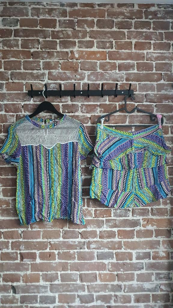 AAIKO co-ord set top + rok multicolor M, Ophalen of Verzenden, Zo goed als nieuw, Maat 38/40 (M), Zonder mouw