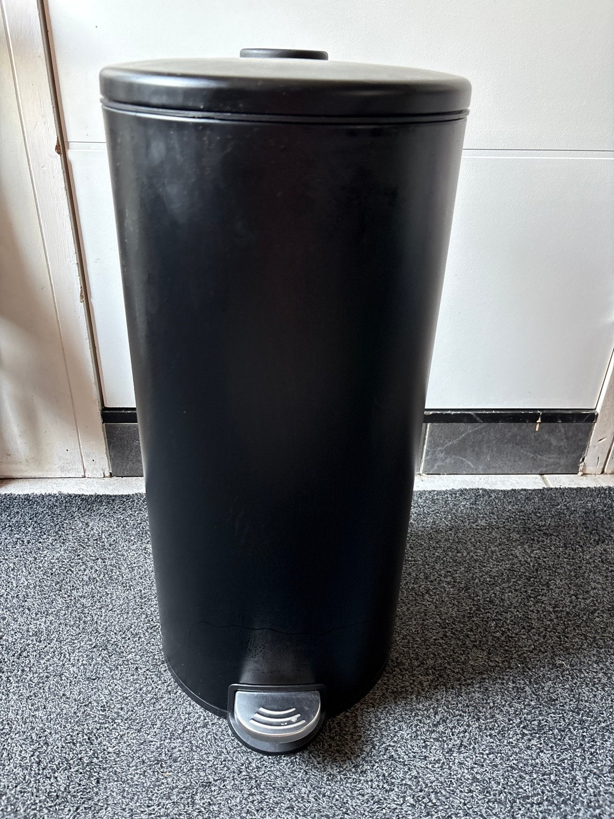 Zwarte pedaalemmer - 40 liter, Ophalen, Kunststof, Gebruikt, Met pedaal