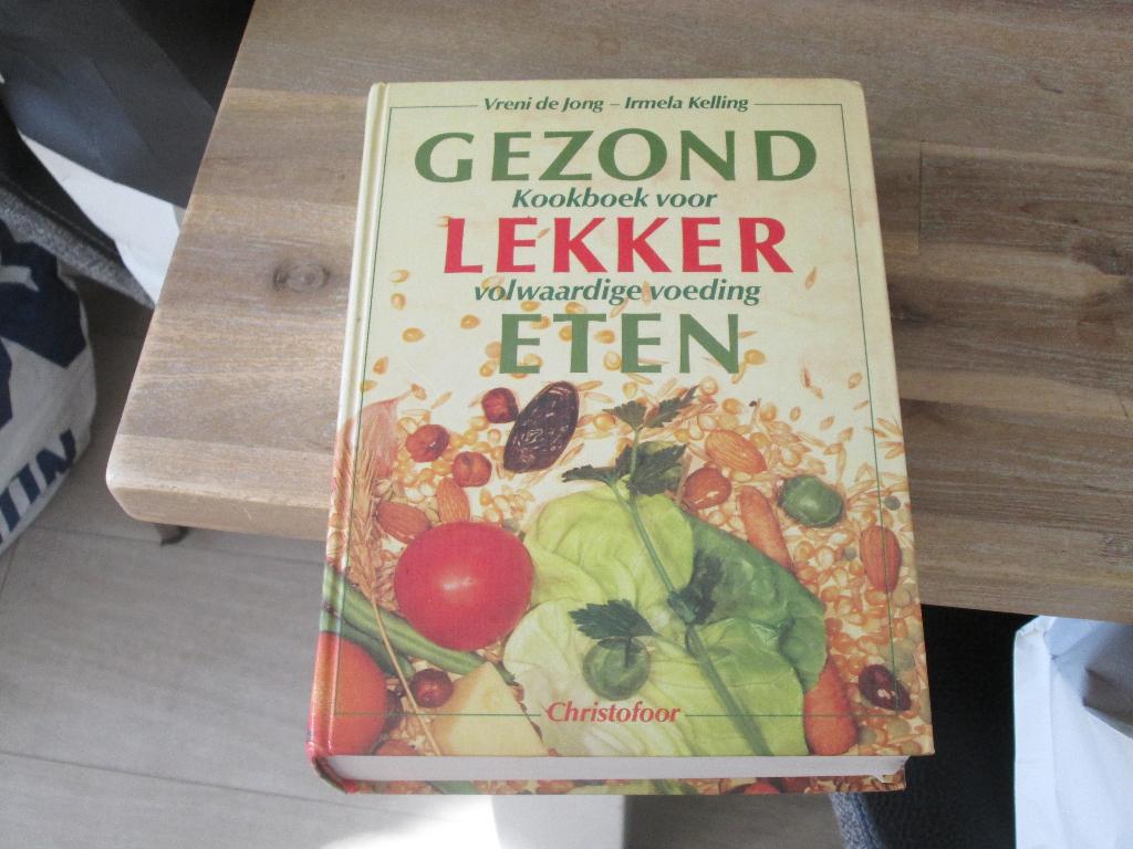gezond lekker eten door Vreni de Jong & Irmela Kelling, Boeken, Ophalen of Verzenden, Zo goed als nieuw, Nederland en België