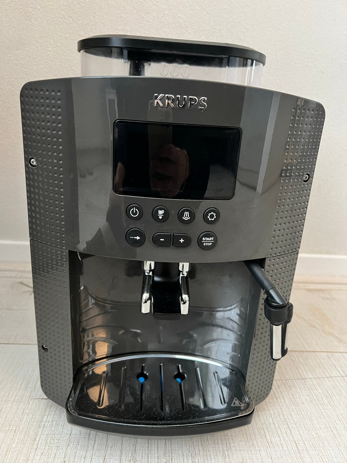Krups volautomatische espressomachine, Witgoed en Apparatuur, Ophalen, Gebruikt, Espresso apparaat, Koffiebonen
