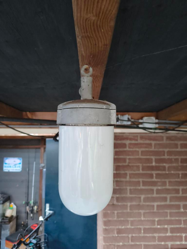 8 x industriële hanglamp Industria Rotterdam Opaal glas, Ophalen of Verzenden, Gebruikt, Minder dan 50 cm