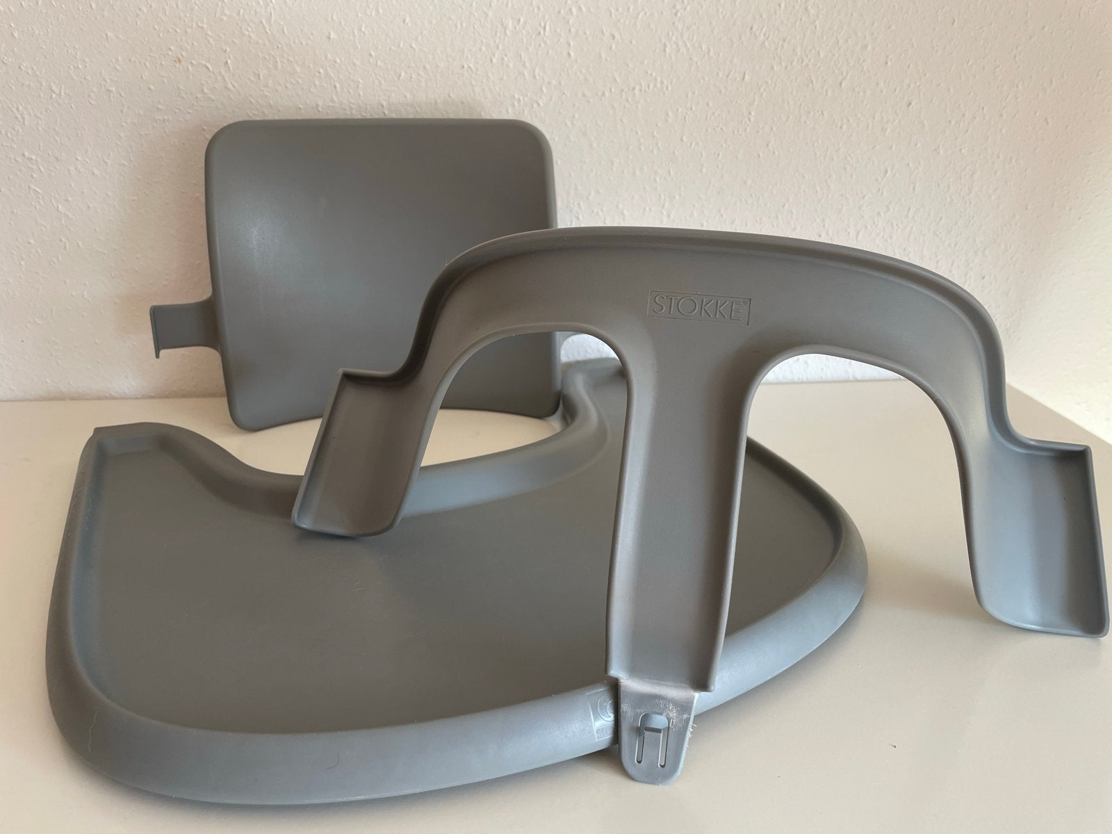 Stokke Tripp Trapp Tray en Zitting Set - Grijs, Ophalen of Verzenden, Gebruikt, Meegroeistoel, Afneembaar eetblad