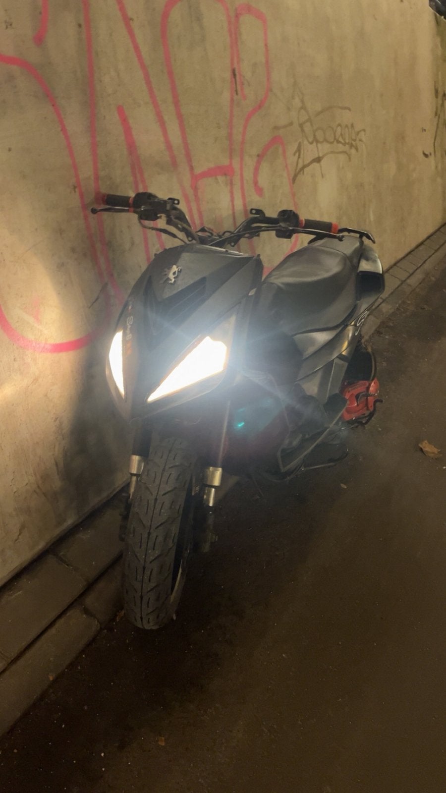 Alle soorten peugeot onderdelen  scooter 2 takt en 4 tskt, Fietsen en Brommers, Brommeronderdelen | Scooters, Ophalen of Verzenden