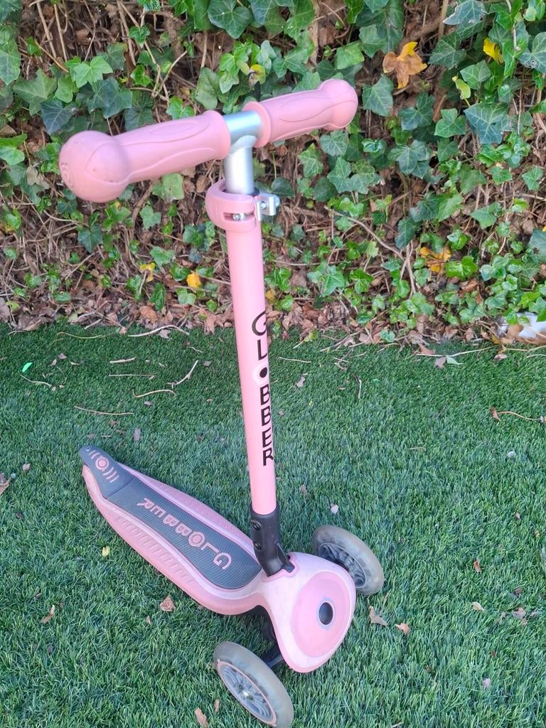 Globber step roze met lichtjes in de wielen, Ophalen of Verzenden, Gebruikt, Gewone step