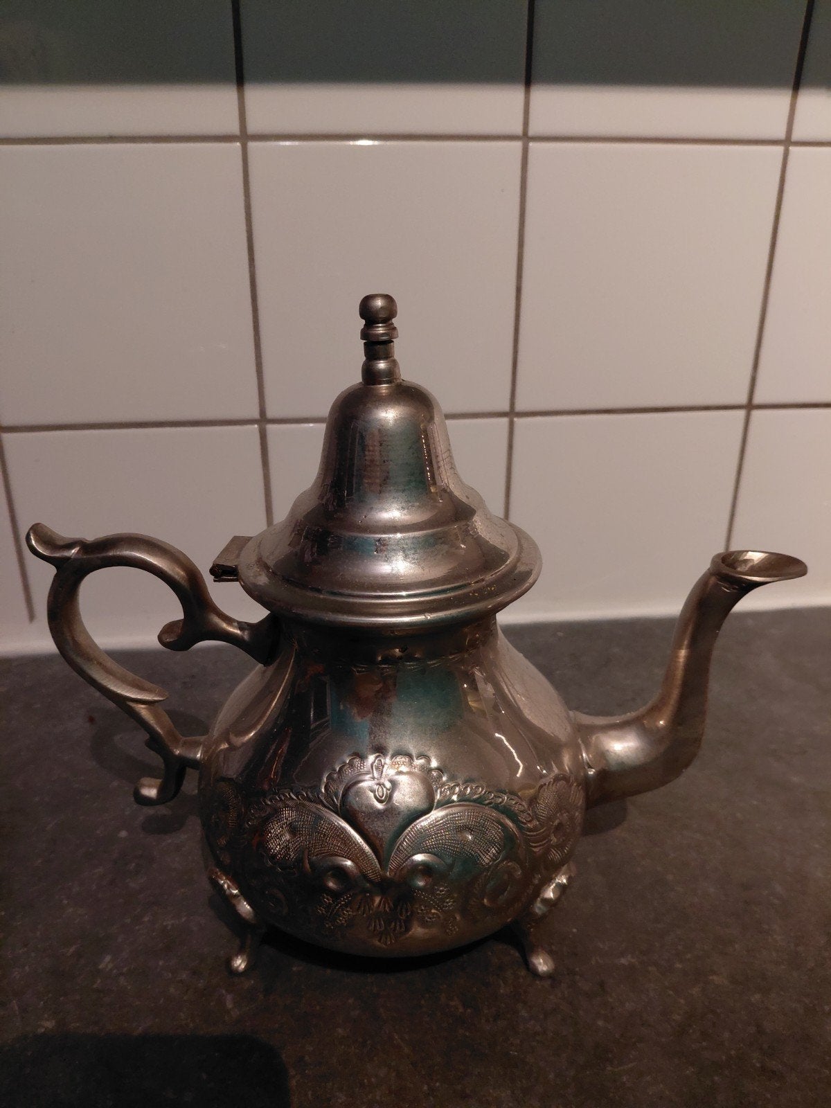 Antieke Marokkaanse theepot - verzilverd, Ophalen of Verzenden