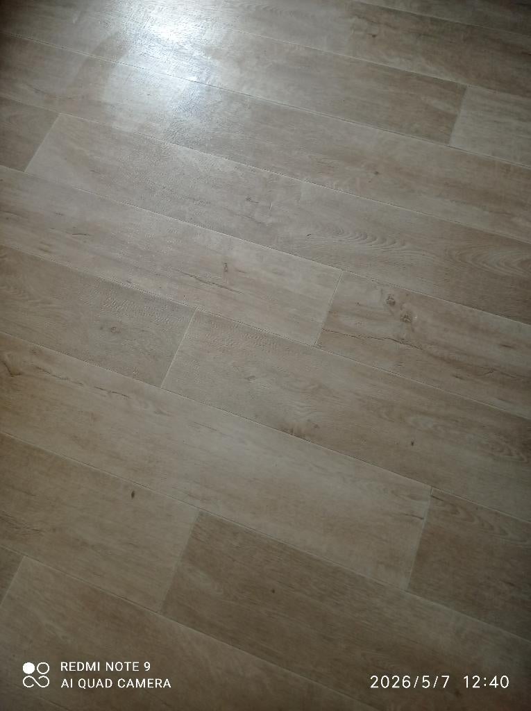 Vloerbedekking vinyl, Ophalen, Beige, Zo goed als nieuw, 25 tot 50 m²