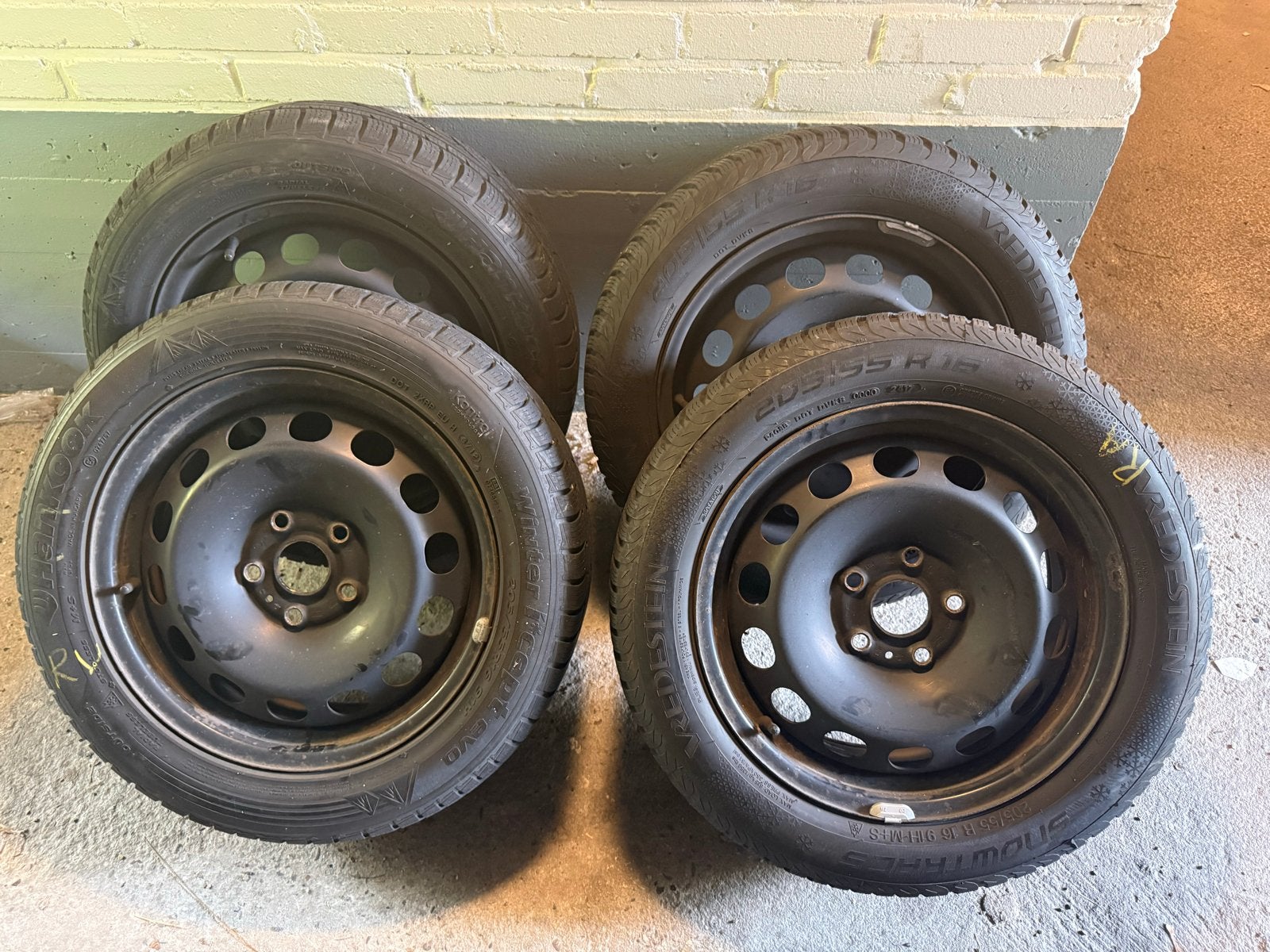 Winterbanden met velgen - 205/55 R16, Ophalen, Gebruikt, 16 inch, Banden en Velgen