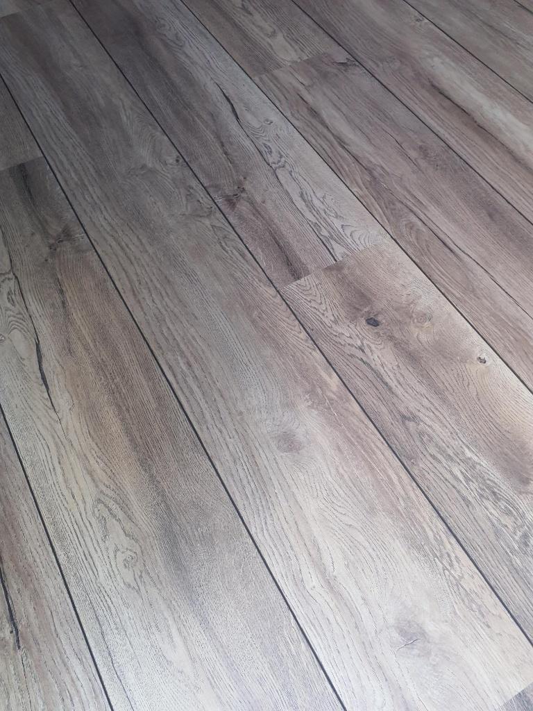 Lundia Laminaat Rustiek Nina >6m2, Doe-het-zelf en Verbouw, Vloerdelen en Plavuizen, Ophalen, 50 tot 150 cm, Nieuw, 5 tot 10 m²