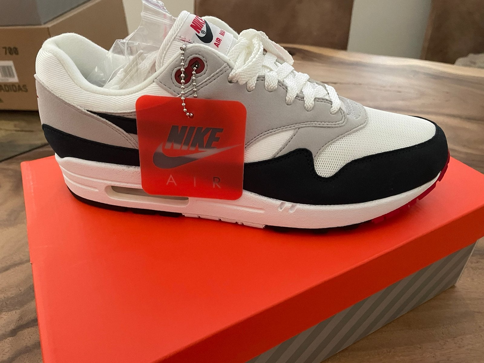 Nike Air Max 1 Anniversary Obsidian, Blauw, Nieuw, Ophalen of Verzenden, Sneakers of Gympen