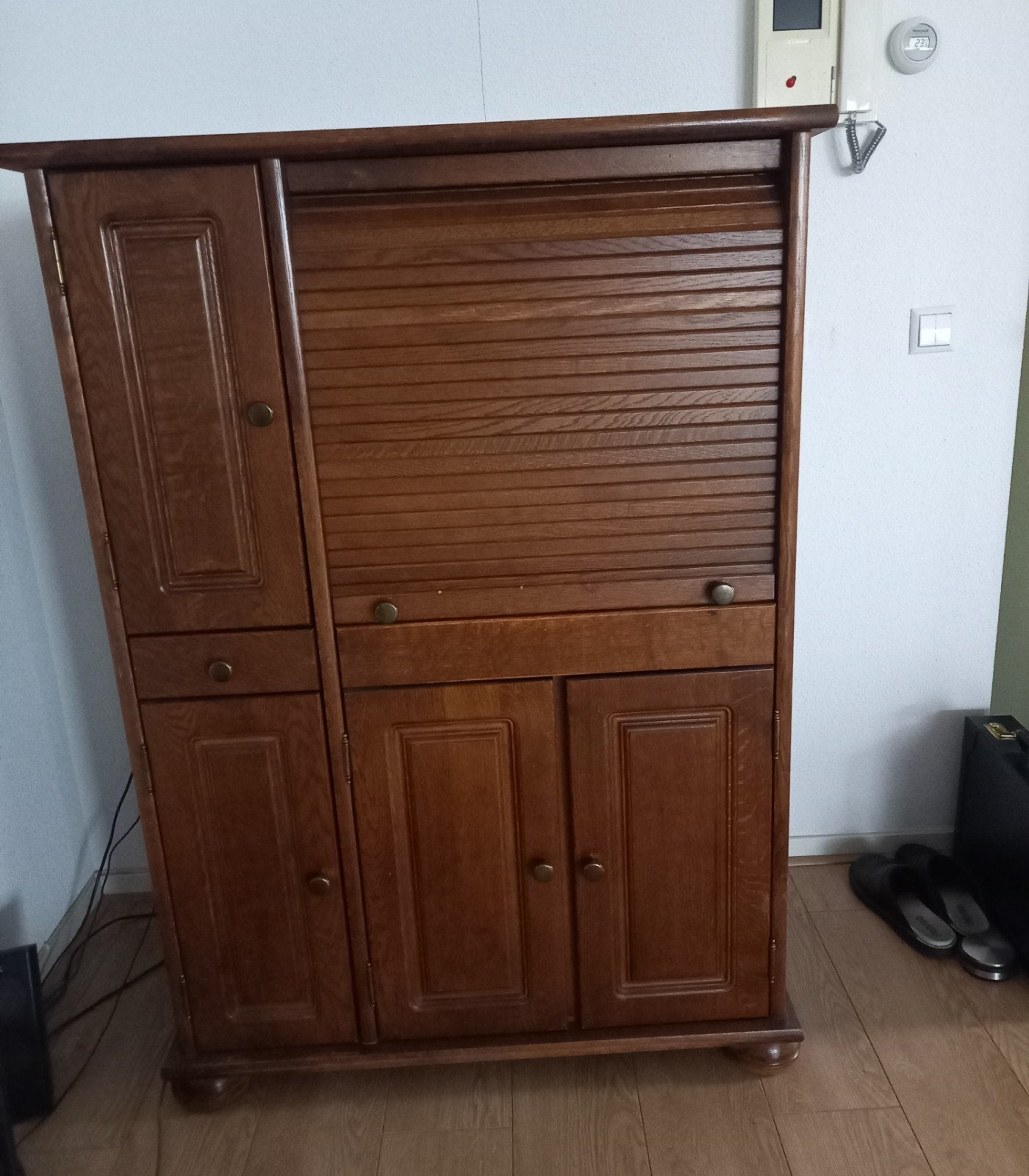 Houten computerkast met rolluik en opbergruimte, Ophalen, Gebruikt, 70 tot 120 cm, Klassiek, Functioneel