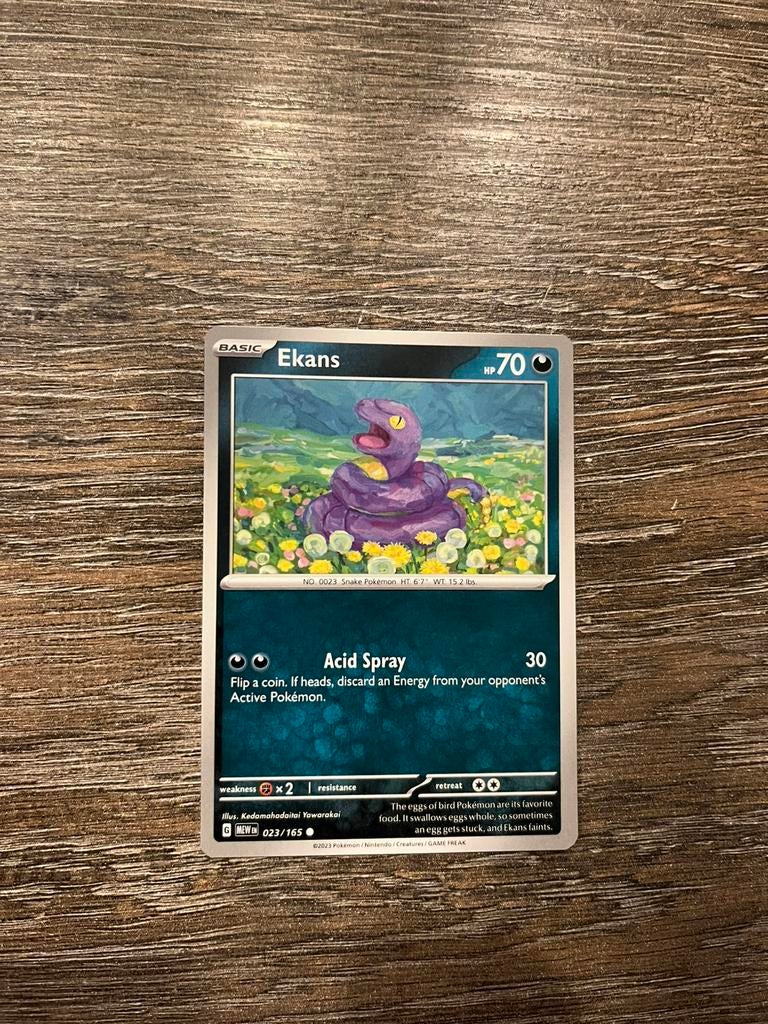 Ekans MEW 023/165, Ophalen of Verzenden, Zo goed als nieuw
