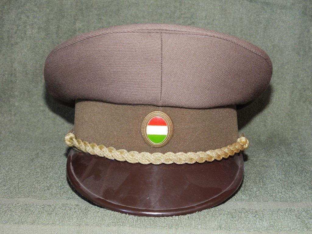 Uniform, platte pet (oud model) Hongaarse Landmacht, Verzamelen, Militaria | Algemeen, Ophalen of Verzenden, Landmacht, Nederland