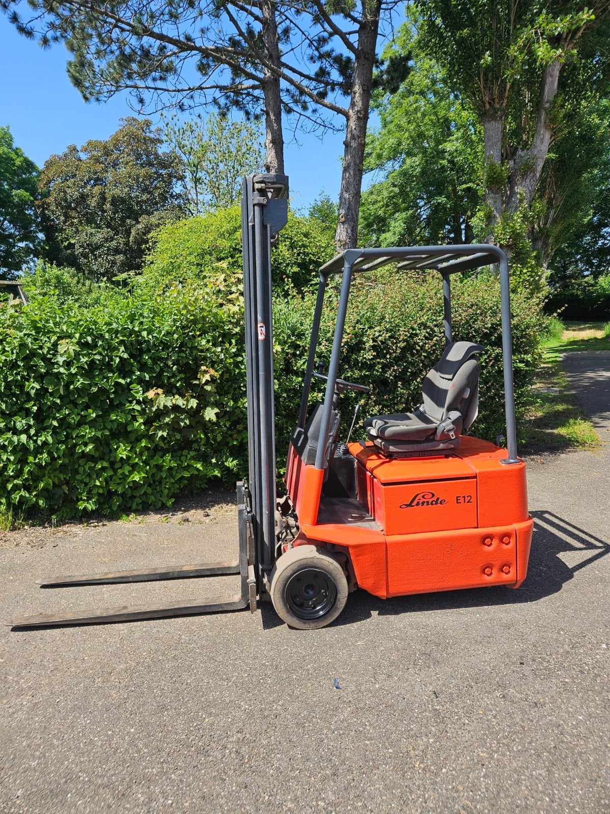 Elec. Heftruck linde E12 zeer compact 1200kg Vrijeheffing, Zakelijke goederen, Machines en Bouw | Heftrucks en Intern transport