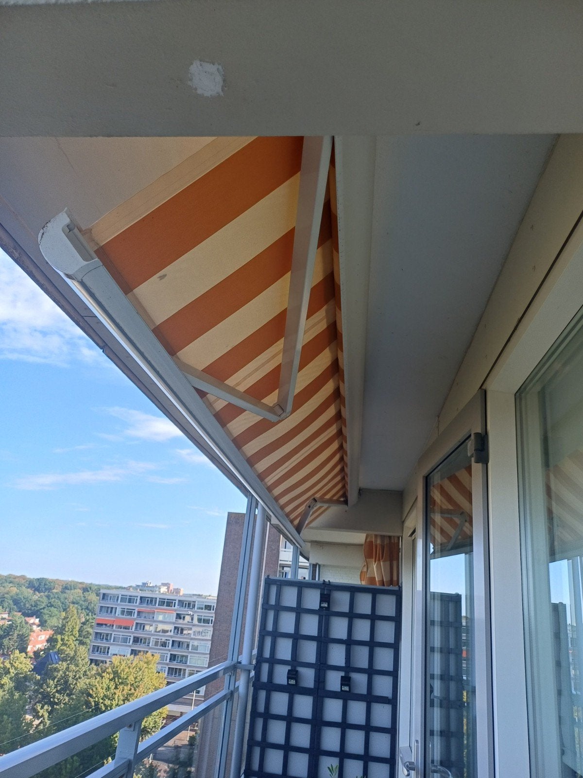 knikarm scherm. afm. 4.20 elektrisch