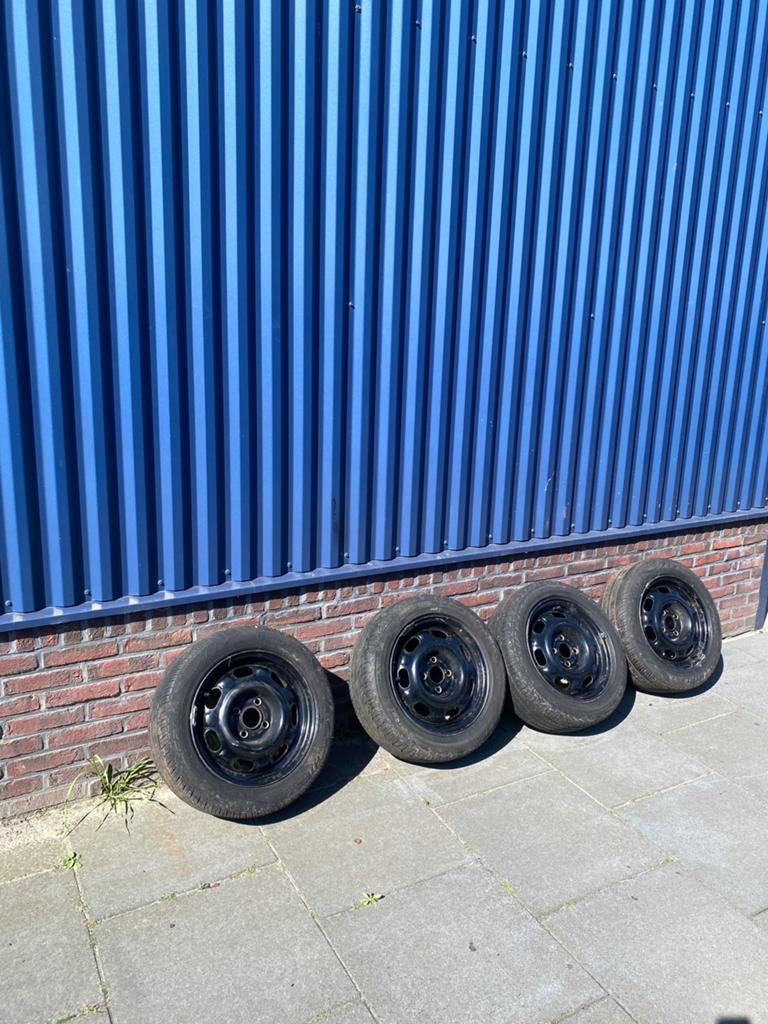 Nette set 14 inch 4x100 wielen, Ophalen, Gebruikt, Volkswagen