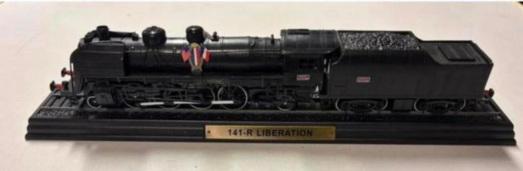 B40-303 ATLAS 141R statische locomotief, 466 SNCF Libération, Hobby en Vrije tijd, Modeltreinen | H0, Ophalen of Verzenden, Gebruikt
