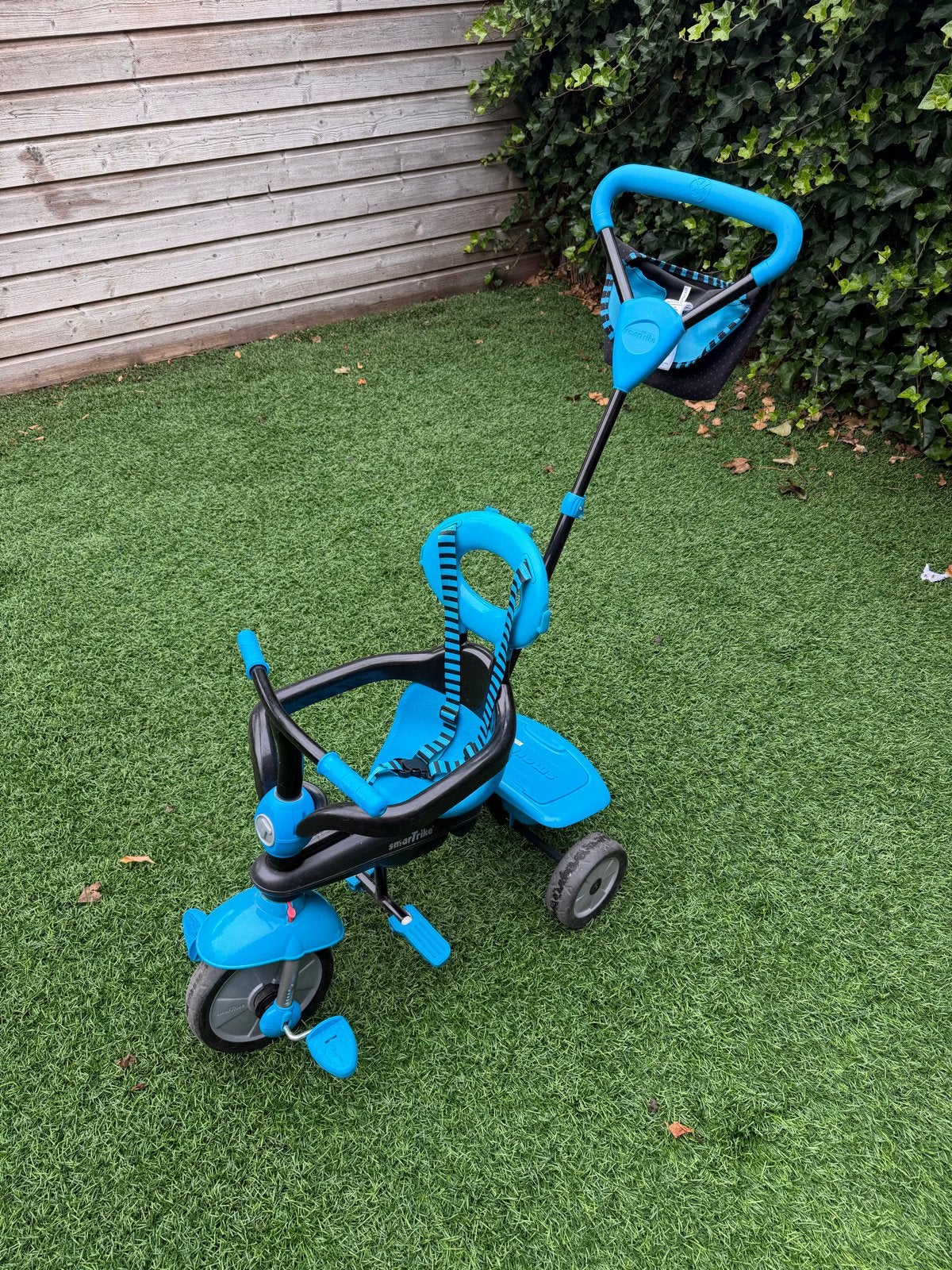 Smart Trike driewieler blauw met duwstang, Ophalen, Gebruikt, Duwstang