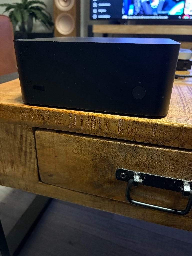 Streacom F1 , AMD 2400G, 16Gb RAM, 500 SSD, W11, Gebruikt, SSD, Met videokaart, Zelfbouw / Custom build