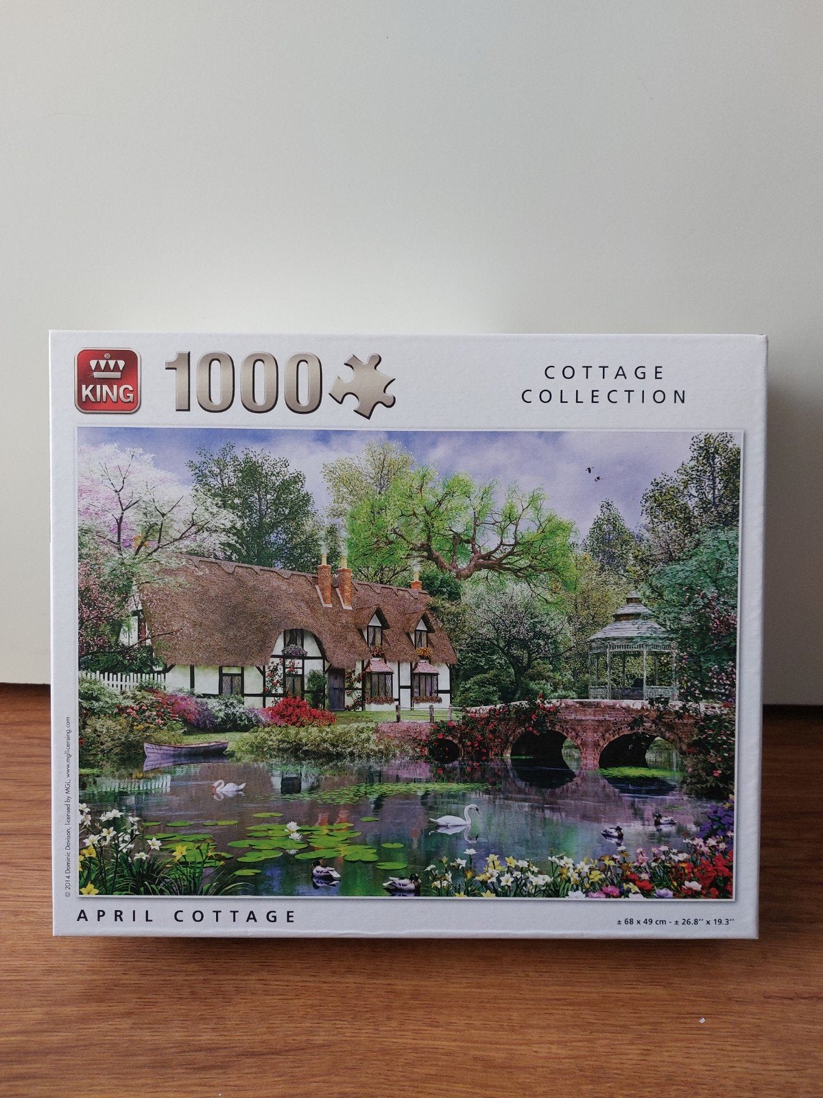 Puzzel van KING • 'April Cottage', Hobby en Vrije tijd, Ophalen of Verzenden, 500 t/m 1500 stukjes, Zo goed als nieuw, Legpuzzel