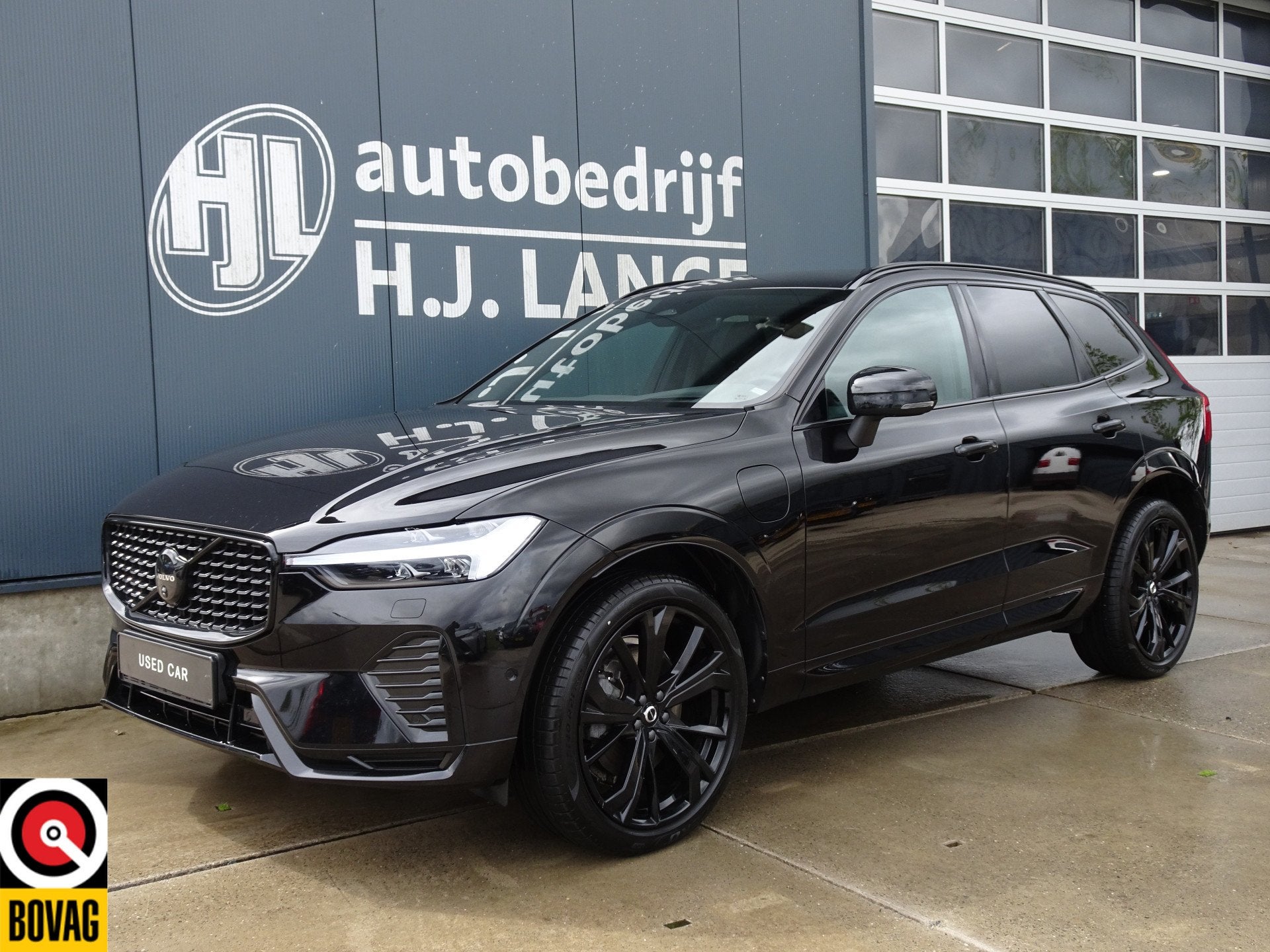 Volvo XC60 2.0 T8 Plug-in hybrid AWD Plus Black Edition, Auto's, Automaat, 12 maanden, Gebruikt, Zwart