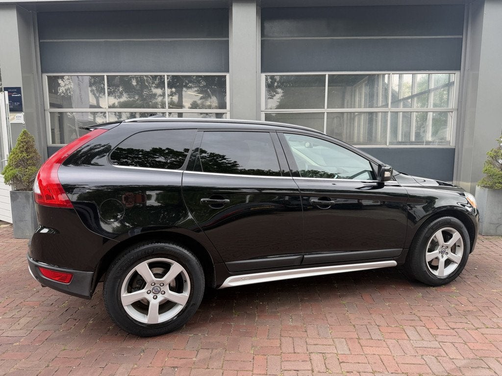 Volvo XC60 2.0 D3 Summum Bj 2010 164pk Automaat,18Inch,Trekh, Auto's, Euro 5, 15 km/l, Gebruikt, Zwart