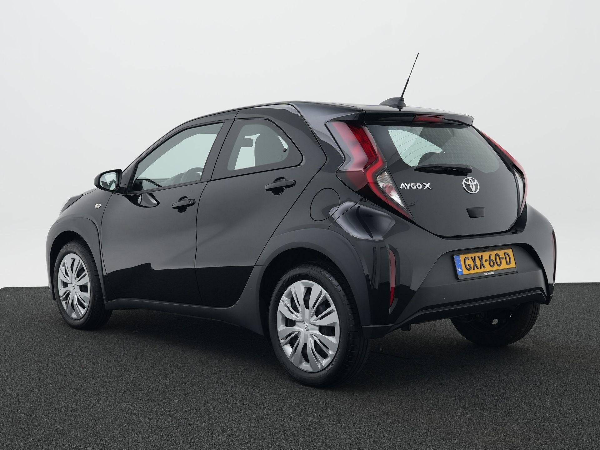 Toyota Aygo X 1.0 VVT-i MT Play | 1ste eigenaar | Achteruitr, 12 maanden, Stof, Gebruikt, Euro 6