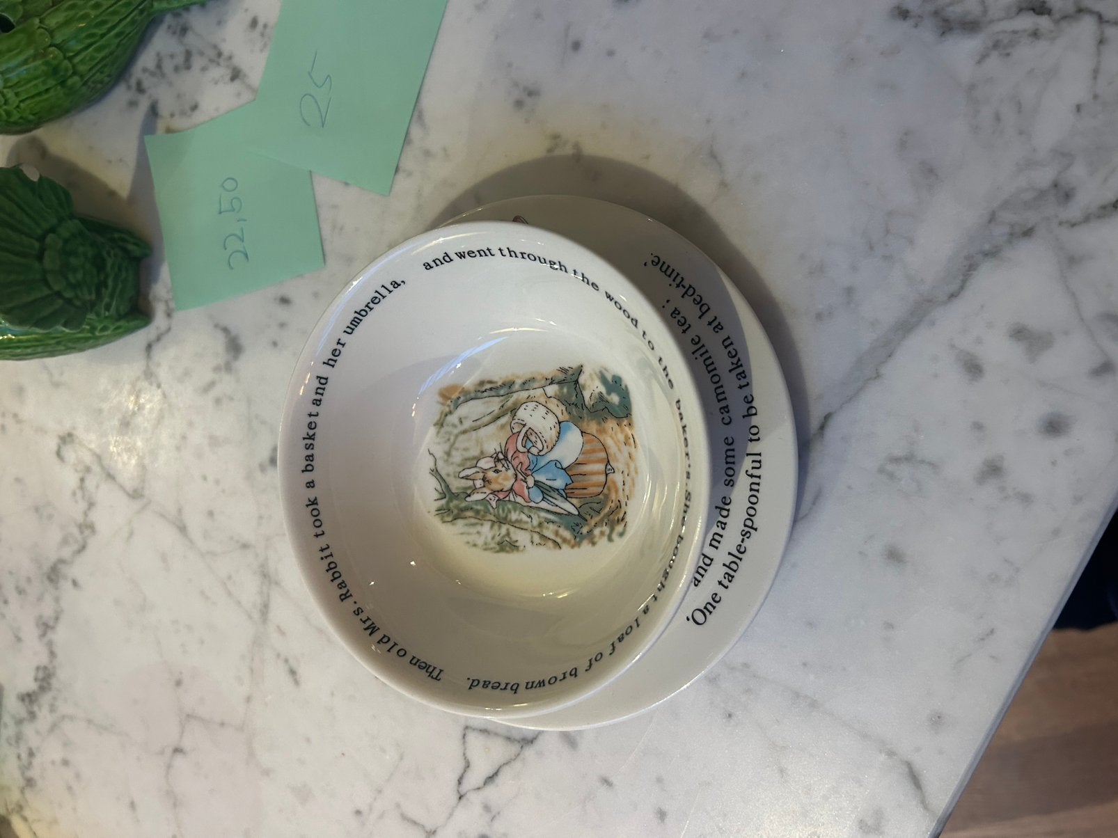 Vintage Wedgwood Peter Rabbit set bord + kom Made in England, Ophalen of Verzenden, Zo goed als nieuw, Porselein, Bord(en)