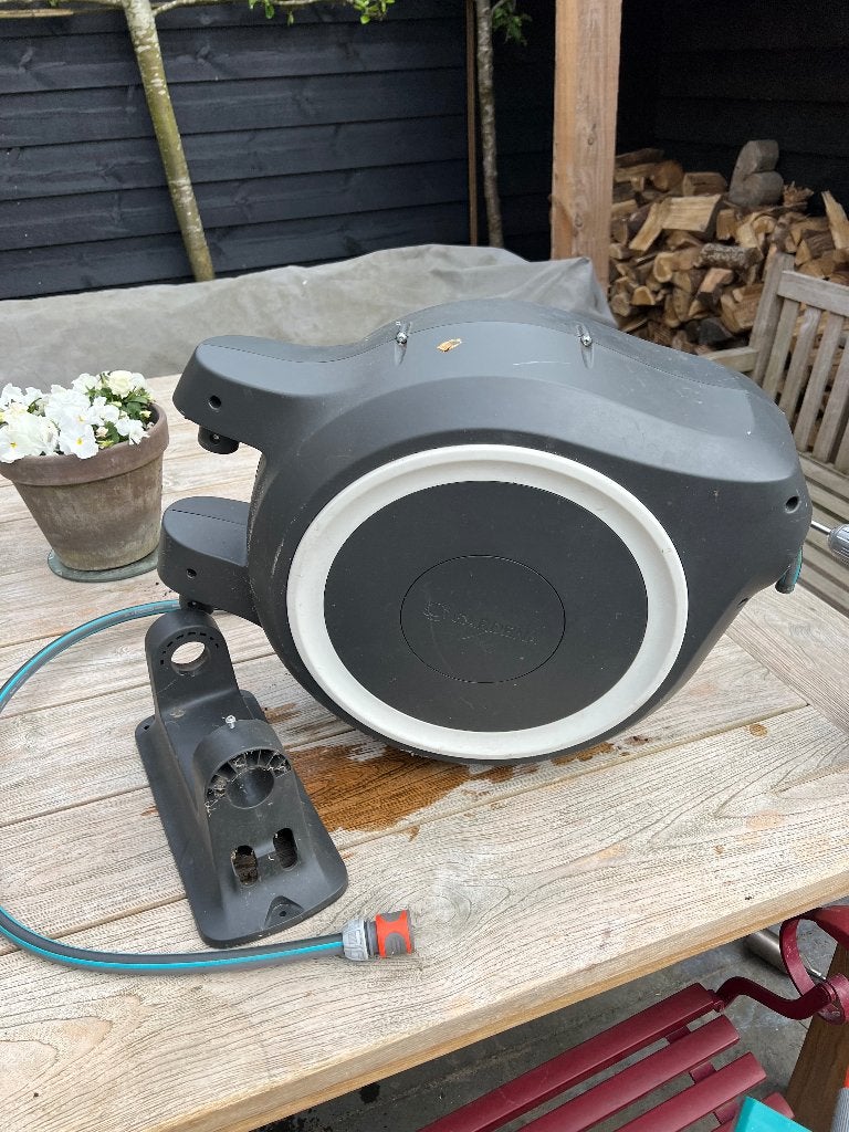 Gardenas  tuinslanghaspel 30 meter, Ophalen, Zo goed als nieuw, Tuinslanghaspel