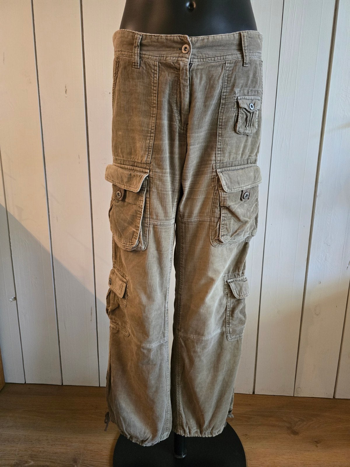 H&M broek wijde pijp, zakken 38 corduroy, Maat 38/40 (M), H&M, Beige, Ophalen of Verzenden