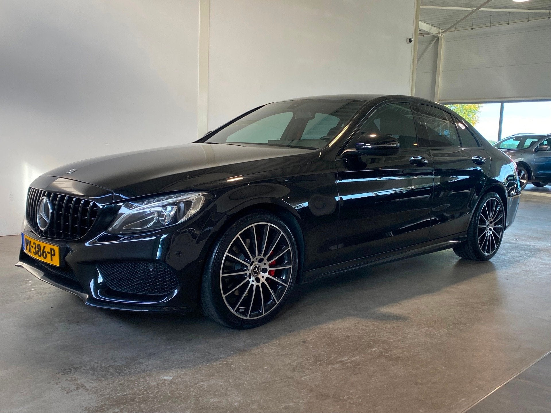 Mercedes-Benz C-klasse 180 AMG NL-auto 116dkm!, Automaat, Dealer onderhouden, Zwart, Sedan