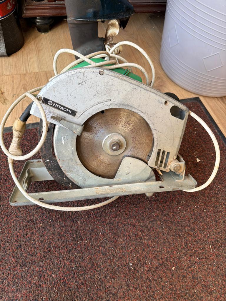 Hitachi Cirkelzaag - Krachtige 1750 watt, Gebruikt, Cirkelzaag, 70 mm of meer, Ophalen of Verzenden