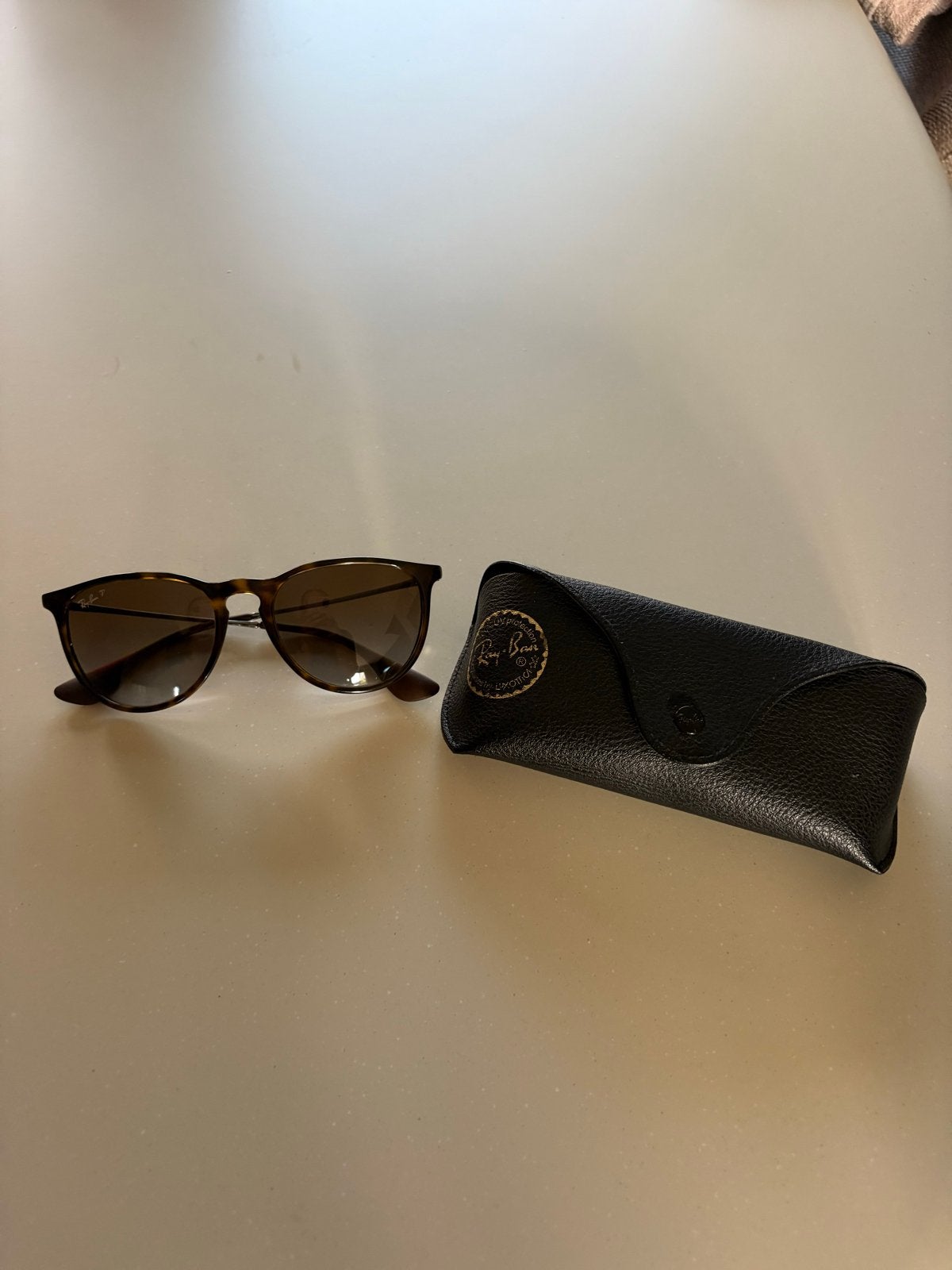 Ray-Ban Erika RB 4171 Zonnebril - Bruin Havana, Sieraden, Tassen en Uiterlijk, Zonnebril, Bruin, Ophalen of Verzenden, Zo goed als nieuw