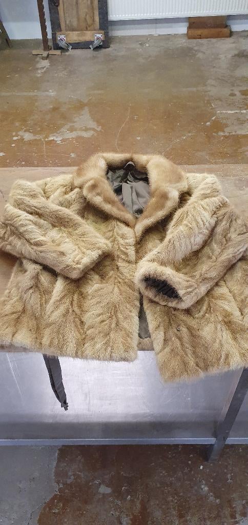 nertsjasje, Beige, Zo goed als nieuw, Jasje, Ophalen