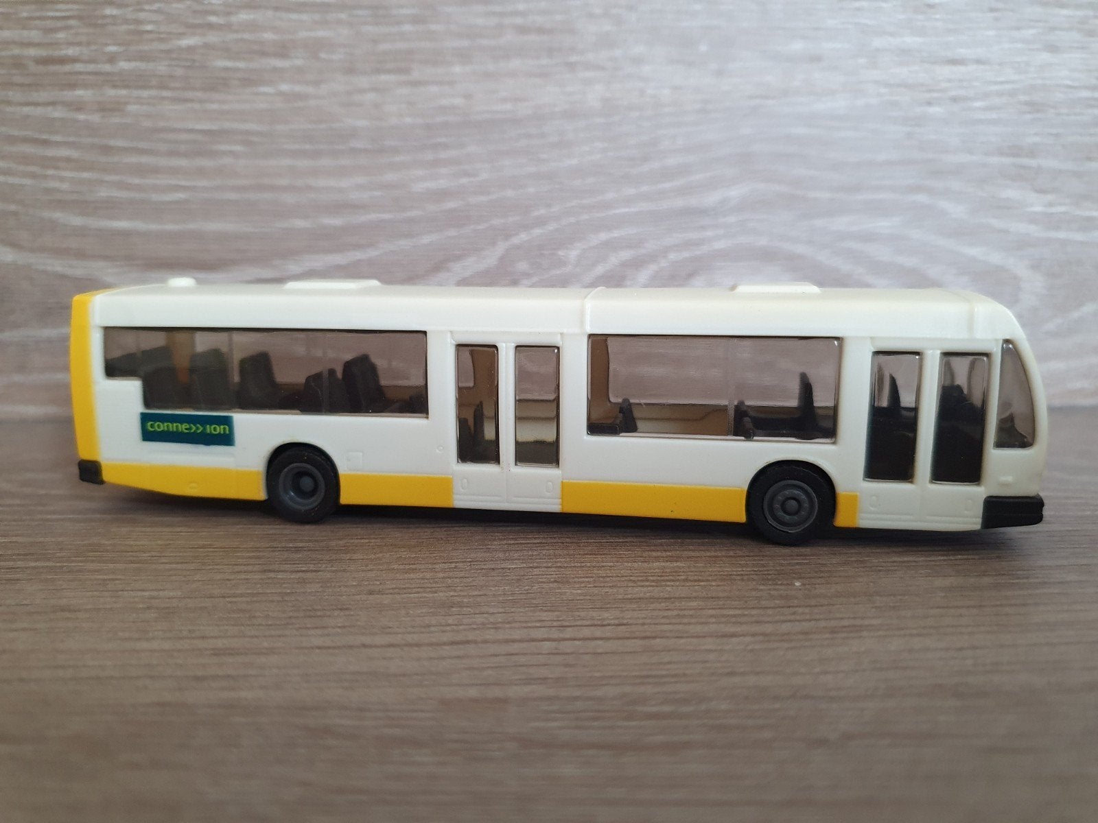 Vemi Den Oudsten B96 City Connexxion bus 1:87, Hobby en Vrije tijd, Ophalen of Verzenden, Zo goed als nieuw, Bus of Vrachtwagen