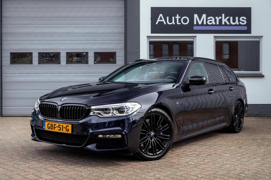 BMW 5-serie Touring 540i xDrive 3X M-Sport|Pano|Ventilatie|H, Auto's, BMW, Automaat, Gebruikt, Euro 6, 2000 kg