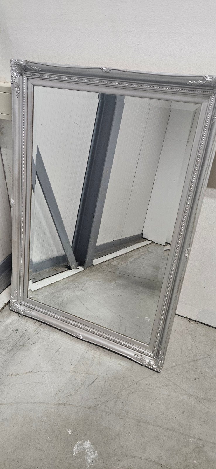 Mooie zilveren spiegel, br 104 cm H 73 cm, Ophalen of Verzenden