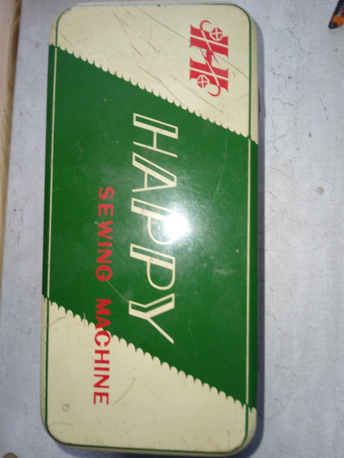 Naaimachine onderdelen - Happy Sewing Machine blik, Ophalen, Gebruikt, Toebehoren, Overige merken