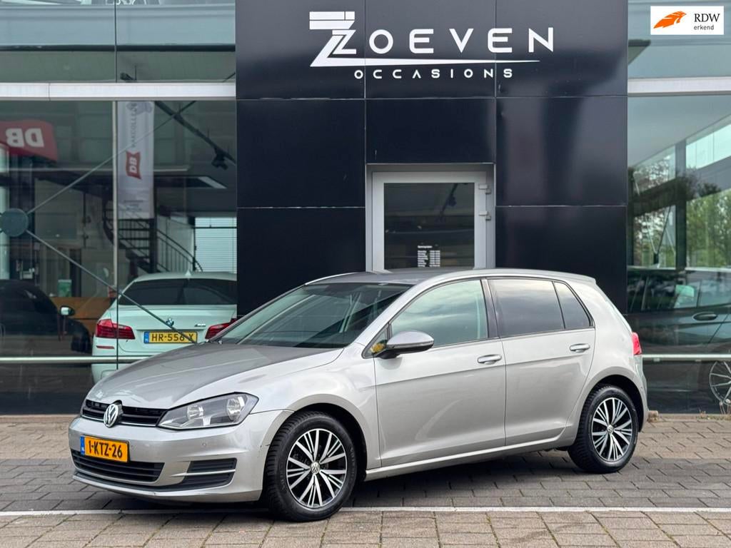 Volkswagen Golf 1.2 TSI Trendline only Export!, Voorwielaandrijving, Euro 5, Gebruikt, Zwart
