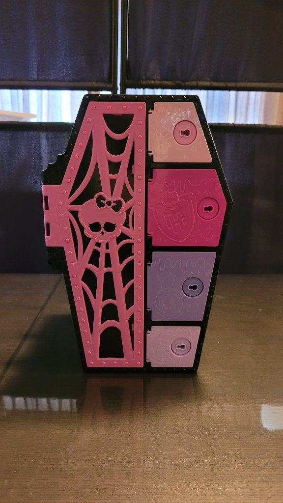 Draculaura Skulltimate Secrets Lockers / Kluisjes, Ophalen of Verzenden, Gebruikt, Barbie