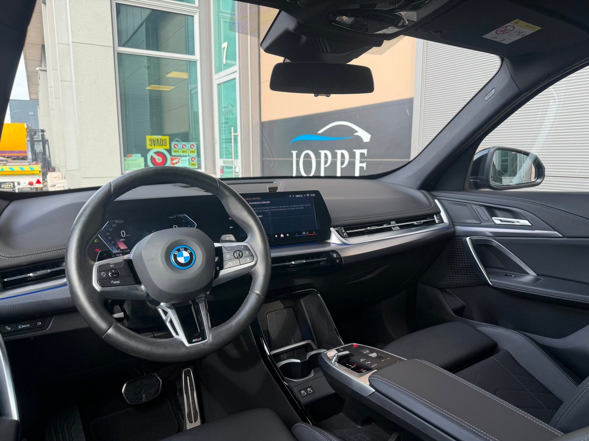 BMW X1 XDrive25e High Ex|M Sport|Pano|Leder|Shadow|, Auto's, Gebruikt, Zwart, Zwart, Hybride Elektrisch/Benzine