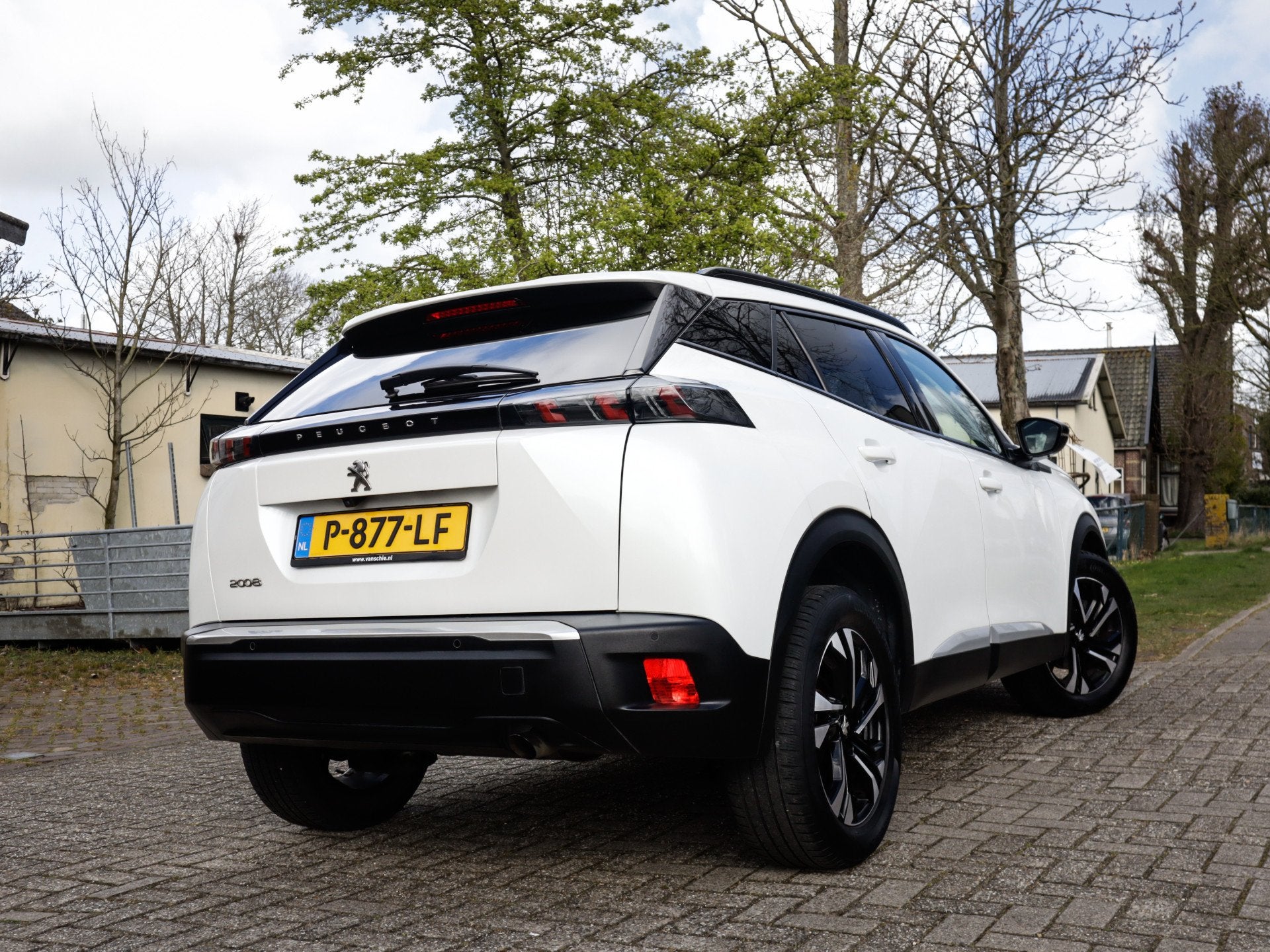 Peugeot 2008 1.2 PureTech Allure Pack 1e-Eig. & Dealer-Onder, Auto's, Gebruikt, Euro 6, 1199 cc, Wit