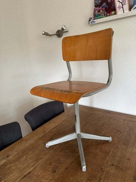 Vintage schoolstoel, Gebruikt, Overige kleuren, Ophalen of Verzenden, Vintage 60er jaren