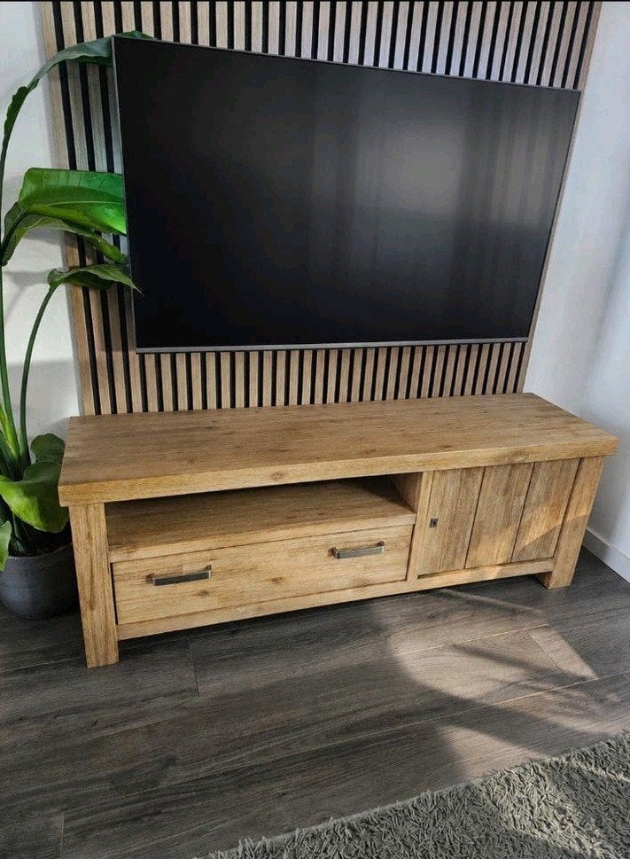 Tv kast dressoir eettafel en salontafel, Ophalen
