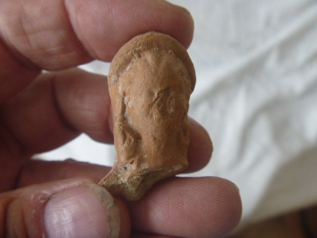 Bodemvondst. Romeins terracotta hoofdje, Antiek en Kunst, Antiek | Keramiek en Aardewerk, Ophalen of Verzenden