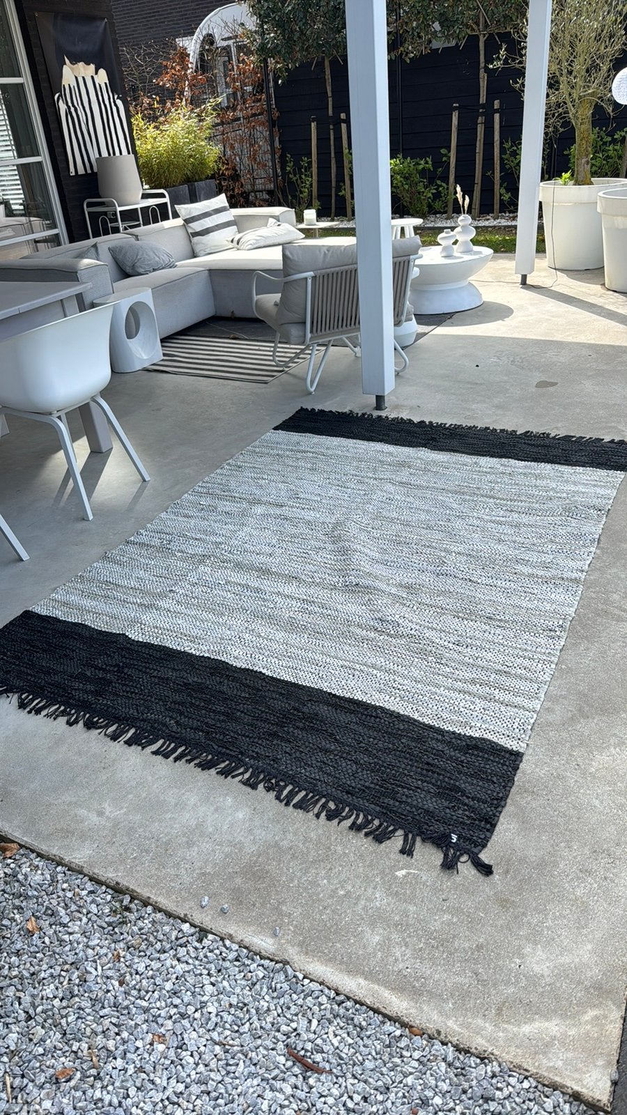 Vloerkleed leer van Loods 5, Ophalen, Zwart, 200 cm of meer, Zo goed als nieuw